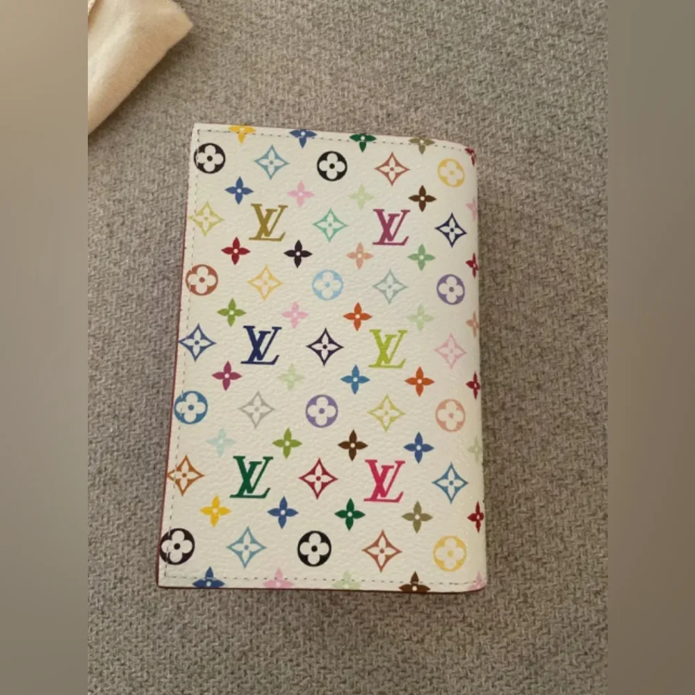 Louis Vuitton inches length